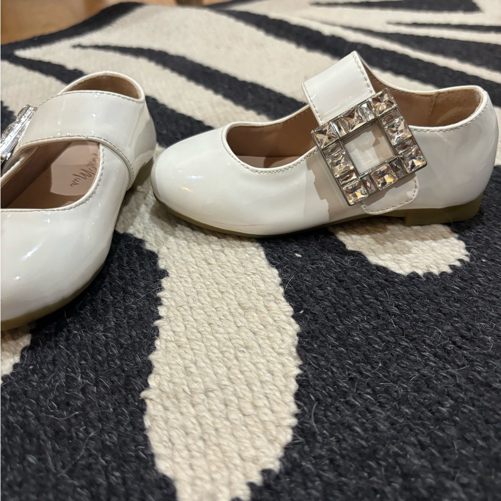 Chic White Kids Dress Shoes with Sparkling Buckle